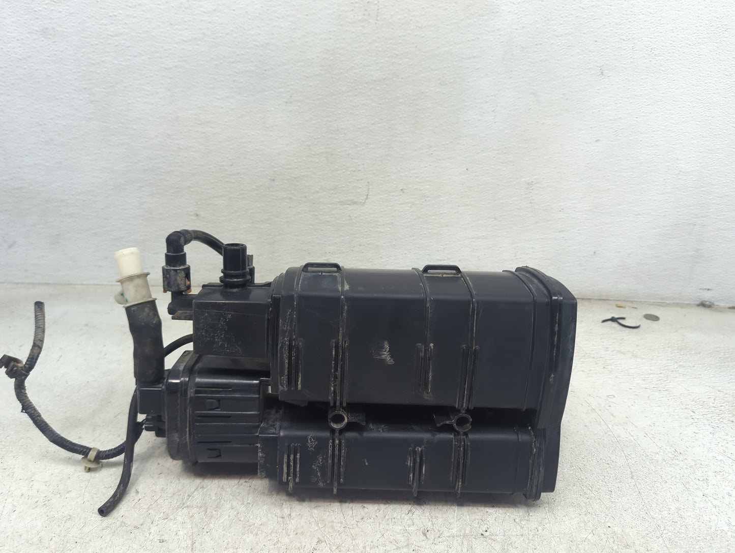 2006 Honda Pilot Fuel Vapor Charcoal Canister - Oemusedautoparts1.com