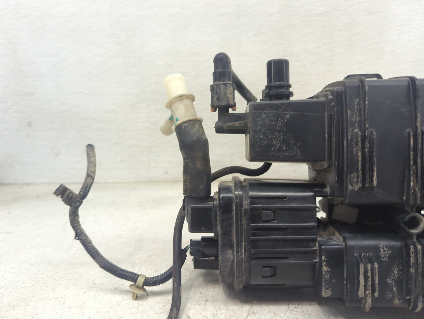2006 Honda Pilot Fuel Vapor Charcoal Canister - Oemusedautoparts1.com