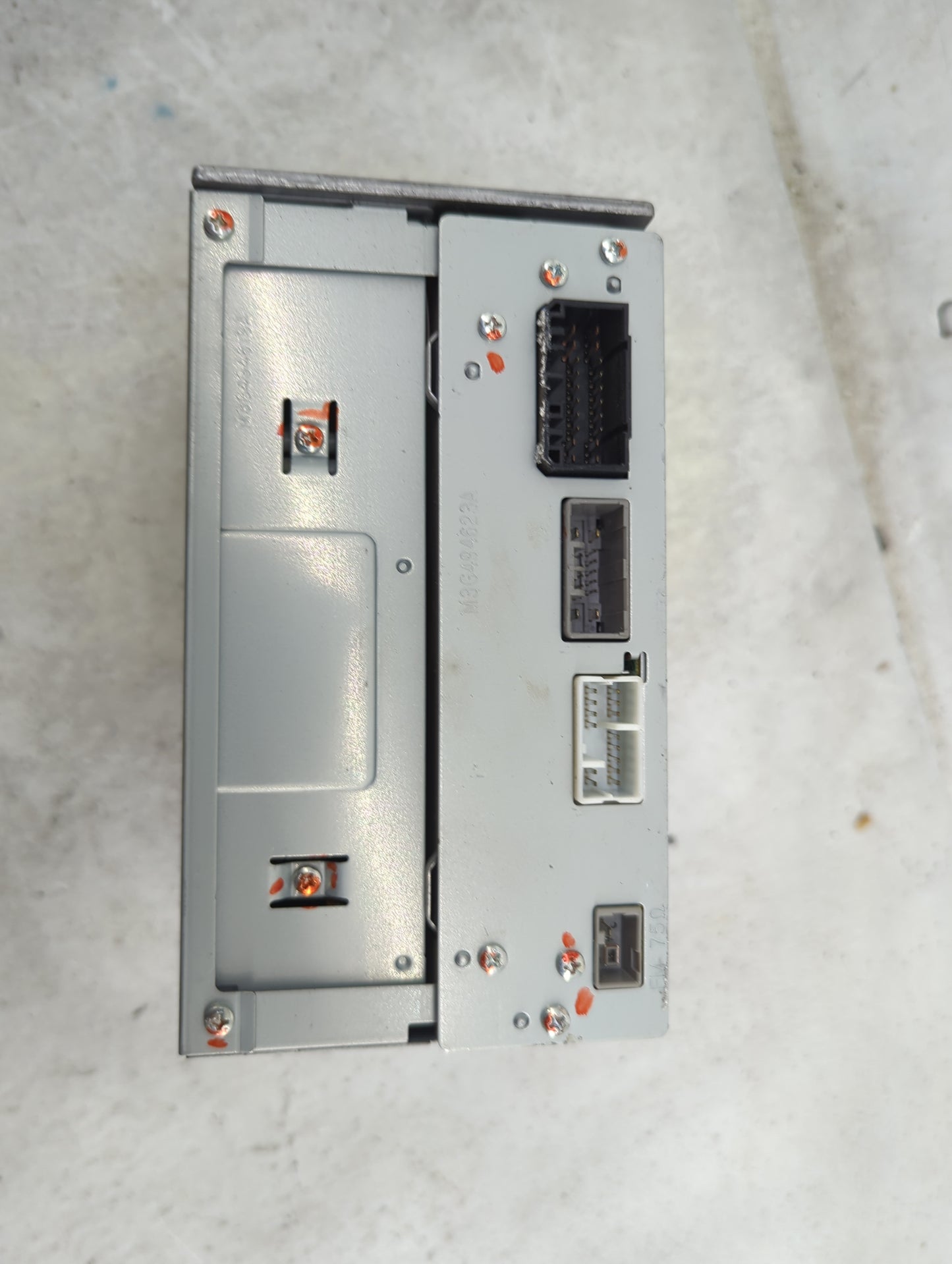 2003-2008 Honda Pilot Radio Cd Changer 39100-s9v-a700|cq-eh8665z - Oemusedautoparts1.com