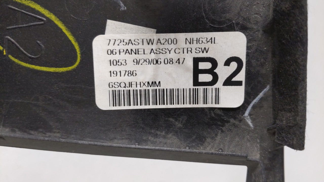 2006 Honda Pilot Hazard Switch 7725astwa200 - Oemusedautoparts1.com