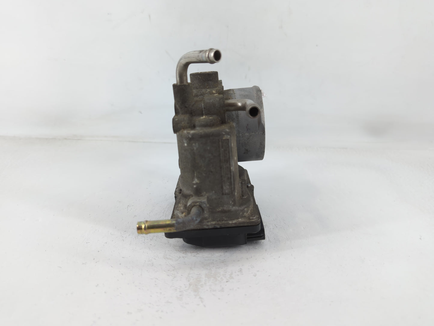 2005-2008 Honda Pilot Throttle Body P/N:22030-28060 Fits Fits 2005 2006 2007 2008 OEM Used Auto Parts - Oemusedautoparts1.co