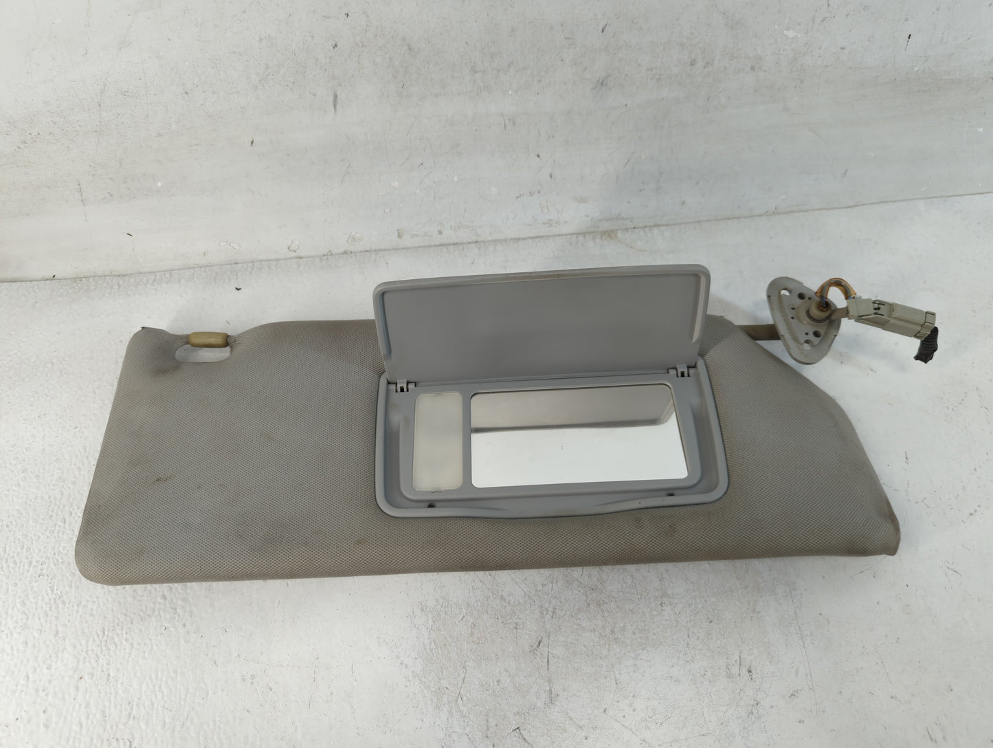 2006 Honda Ridgeline Sun Visor Shade Replacement Passenger Right Mirror Fits OEM Used Auto Parts - Oemusedautoparts1.com