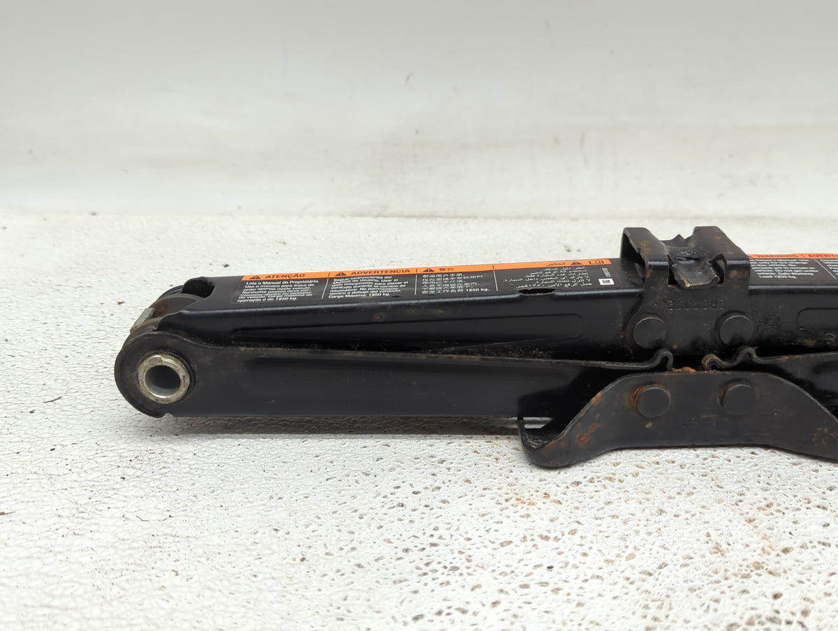 Honda Ridgeline Spare Scissor Car Jack 924598 - Oemusedautoparts1.com