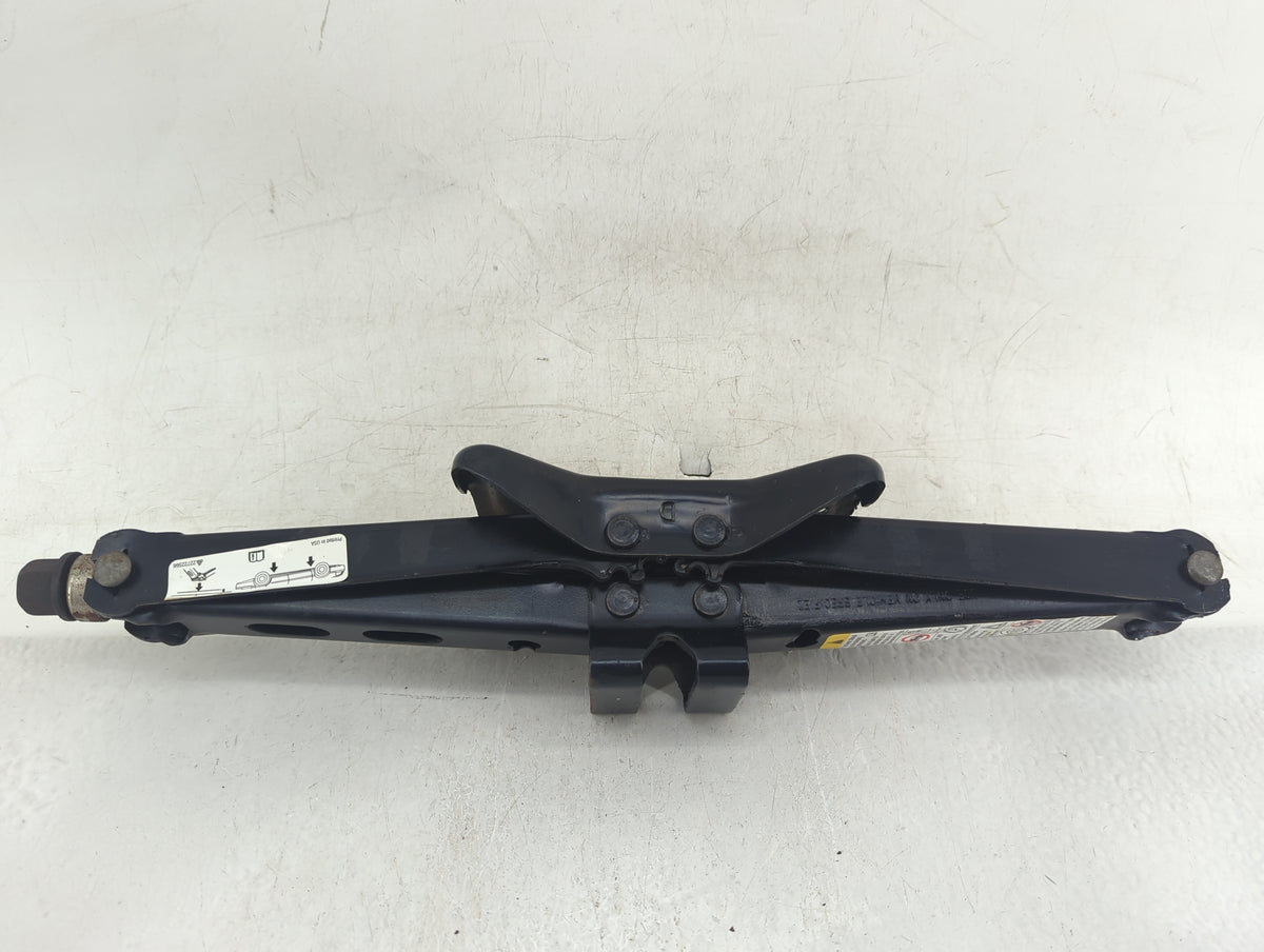 2006 Hummer H2 Spare Scissor Car Jack - Oemusedautoparts1.com