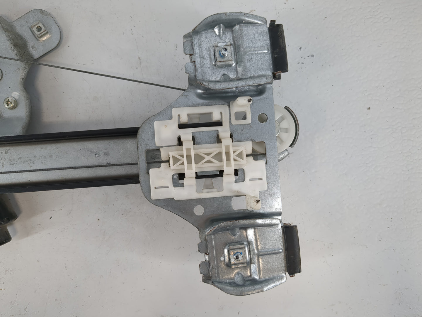 2006 Hummer H3 Driver Rear Left Power Window Motor - Oemusedautoparts1.com