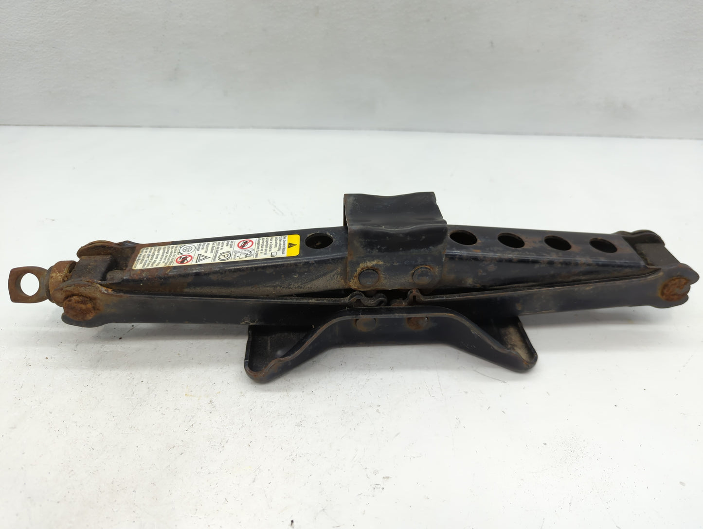 2006 Hummer H3 Spare Scissor Car Jack - Oemusedautoparts1.com