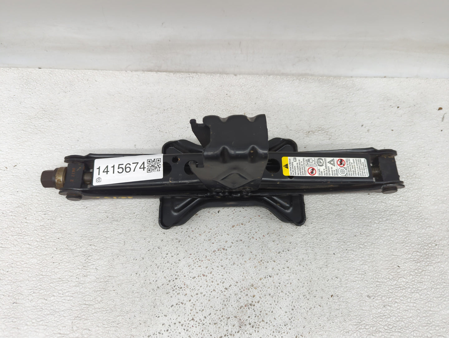 2006 Hummer H3 Spare Scissor Car Jack 1415674 - Oemusedautoparts1.com