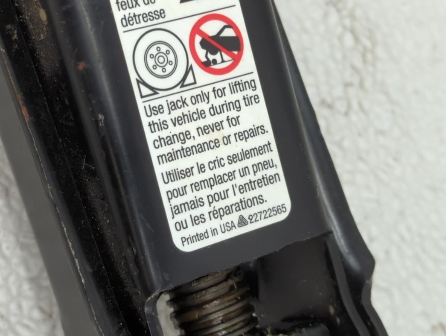 2006 Hummer H3 Spare Scissor Car Jack 1415674 - Oemusedautoparts1.com