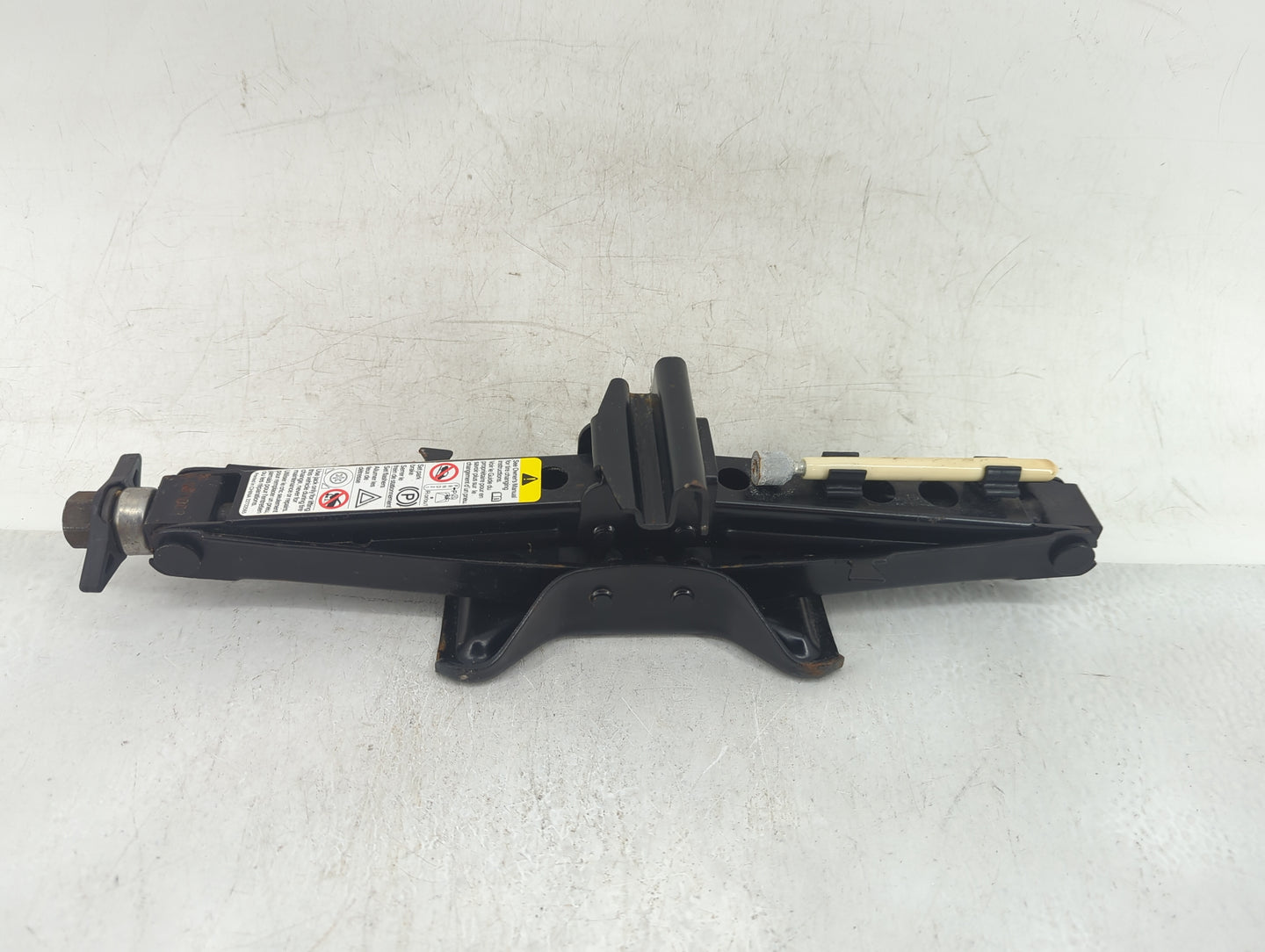 2006 Hummer H3 Spare Scissor Car Jack - Oemusedautoparts1.com