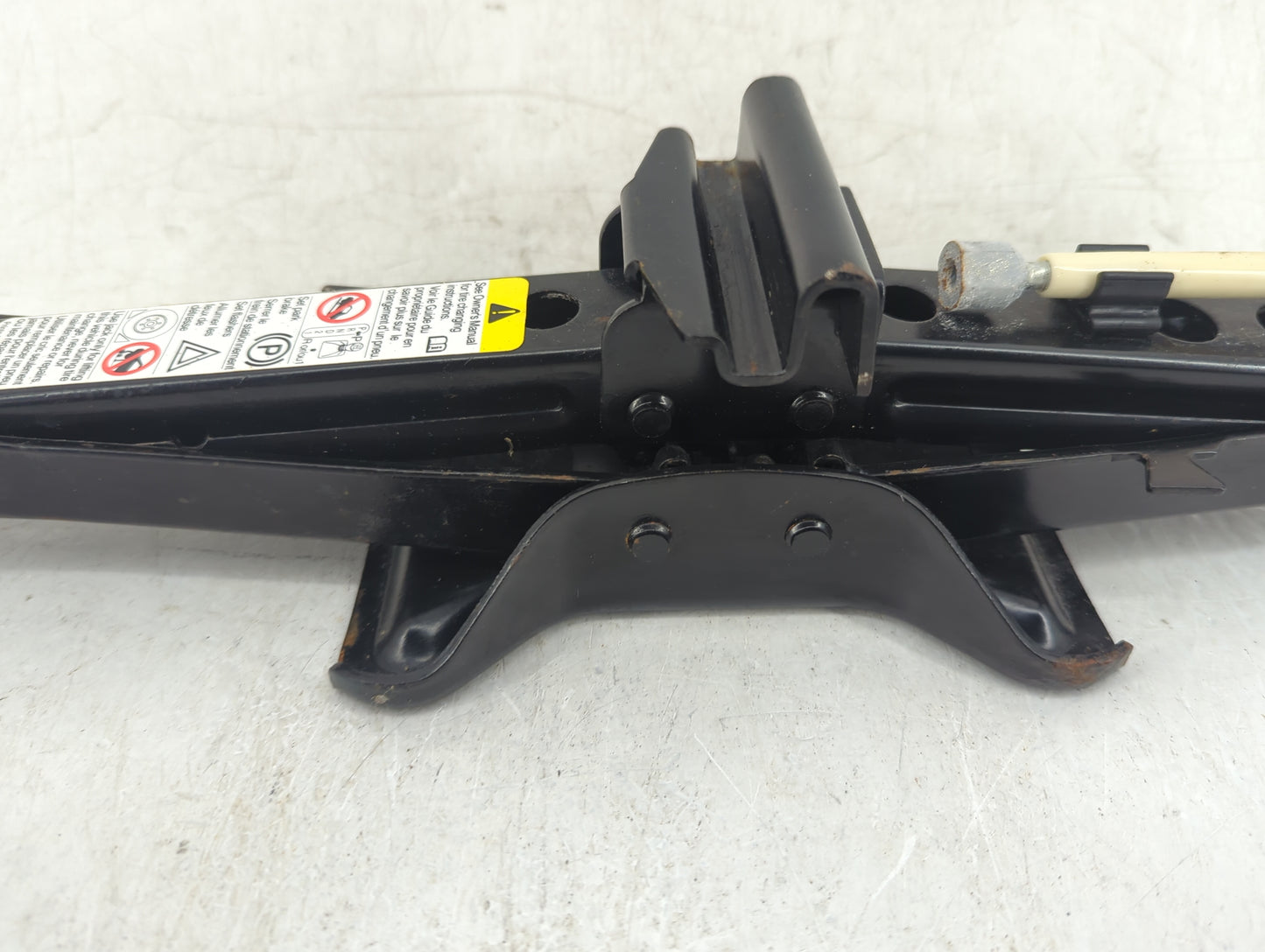 2006 Hummer H3 Spare Scissor Car Jack - Oemusedautoparts1.com