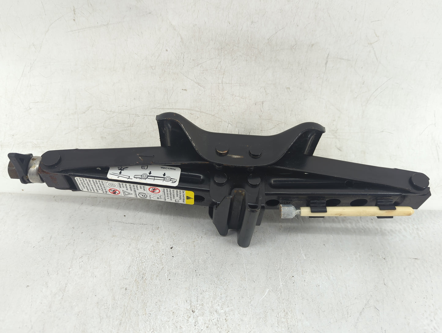 2006 Hummer H3 Spare Scissor Car Jack - Oemusedautoparts1.com