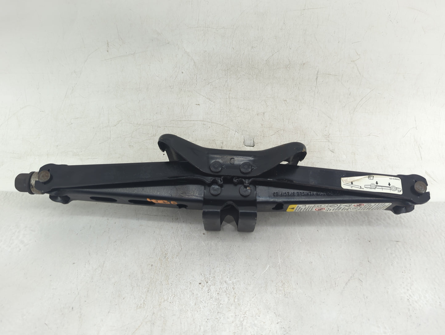 2006 Hummer H3 Spare Scissor Car Jack - Oemusedautoparts1.com