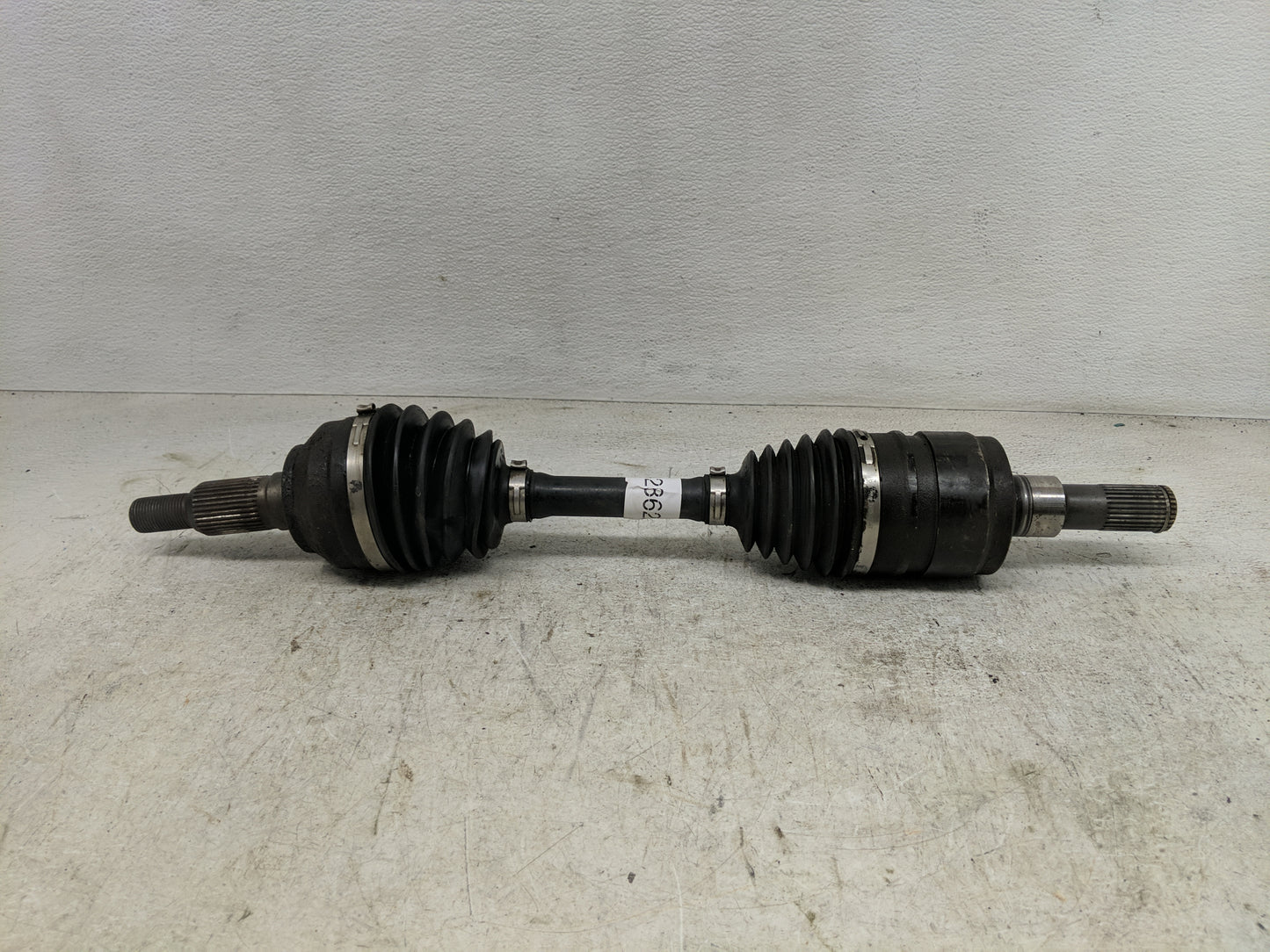 2006 Hummer H3 Axle Shaft Front Driver Cv C/v - Oemusedautoparts1.com