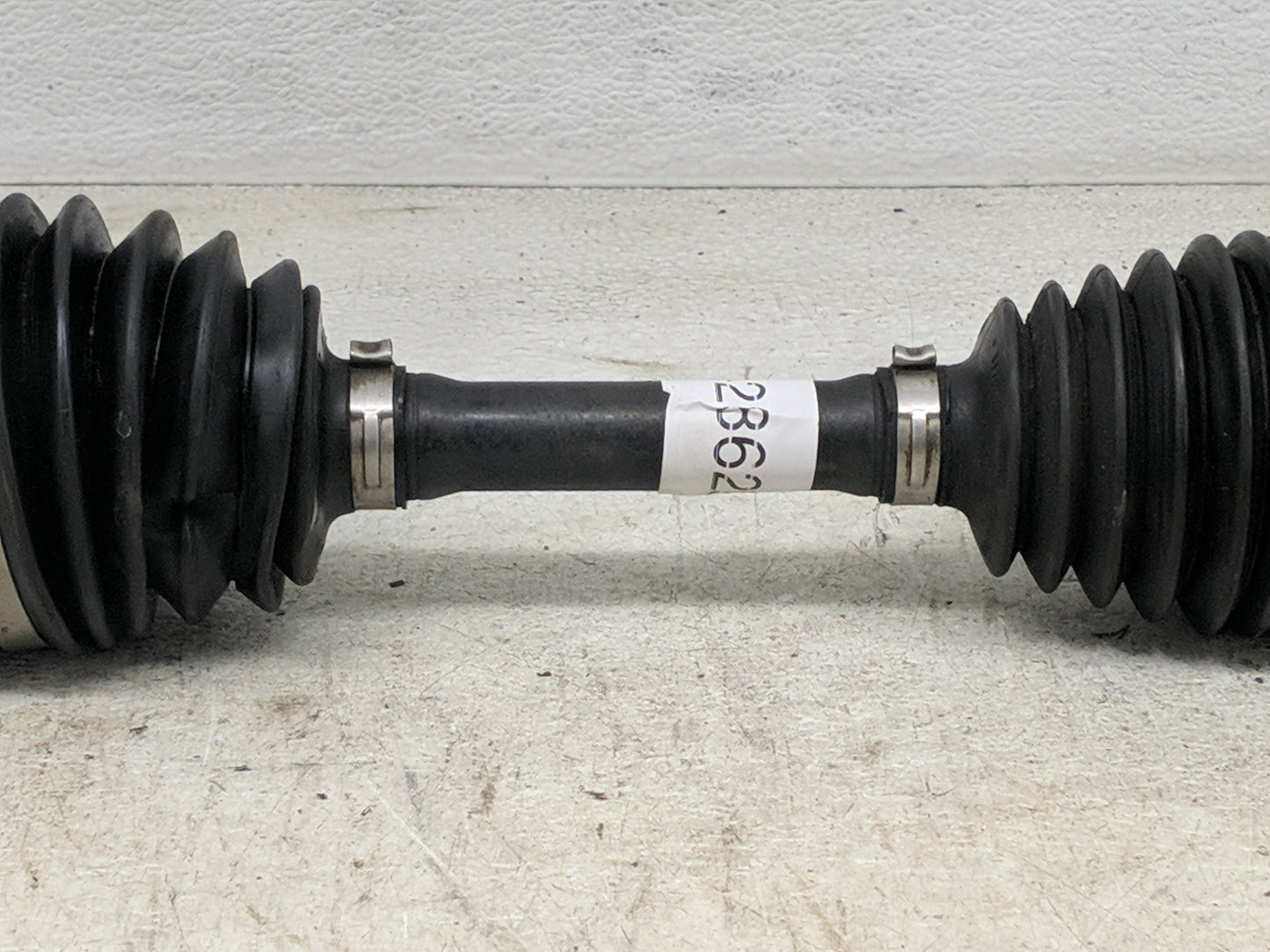 2006 Hummer H3 Axle Shaft Front Driver Cv C/v - Oemusedautoparts1.com