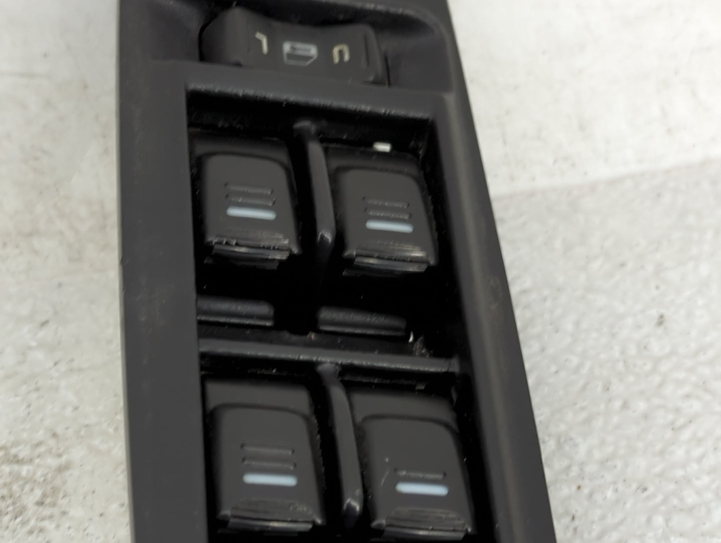 2006 Hummer H3 Master Power Window Switch Replacement Driver Side Left P/N:514632 Fits OEM Used Auto Parts - Oemusedautopart