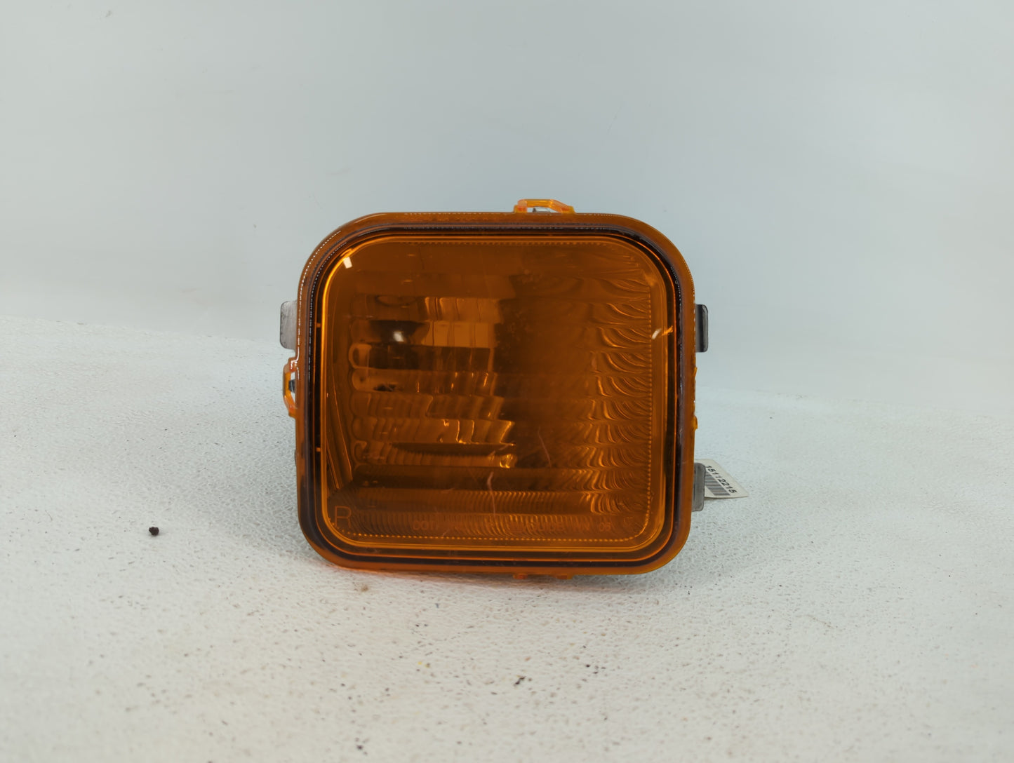 2006 Hummer H3 Third Brake Light Tail Light P/N:16532638 Fits OEM Used Auto Parts - Oemusedautoparts1.com