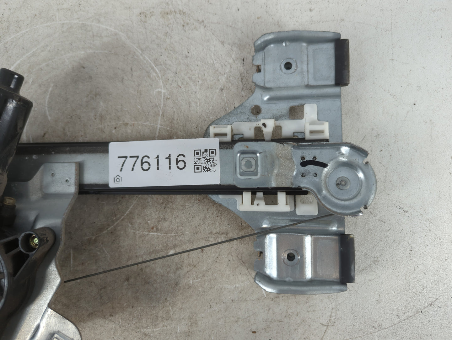 2006 Hummer H3 Driver Left Rear Window Regulator - Oemusedautoparts1.com