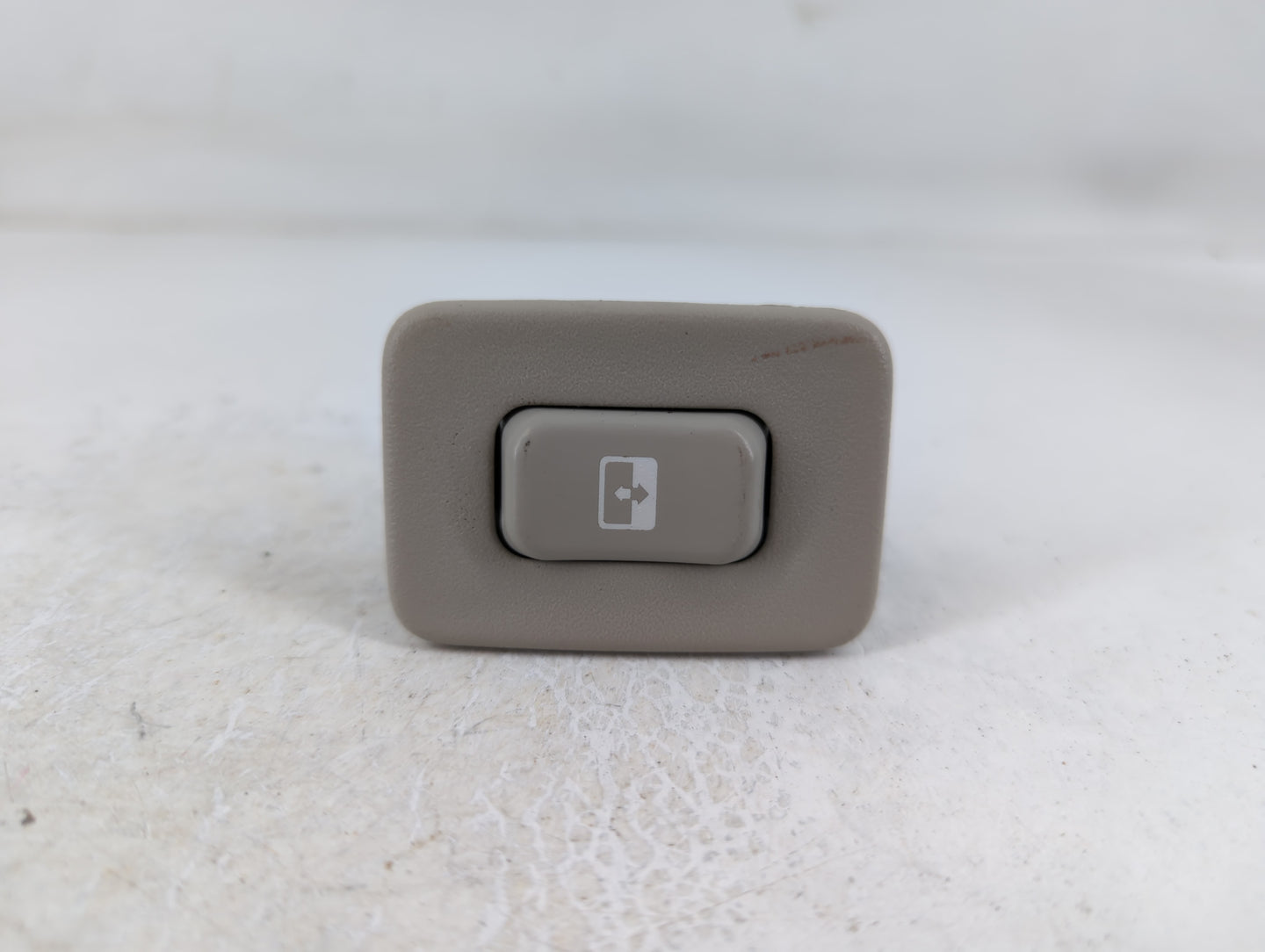2006 Hummer H3 Sun Roof Moon Control Switch - Oemusedautoparts1.com