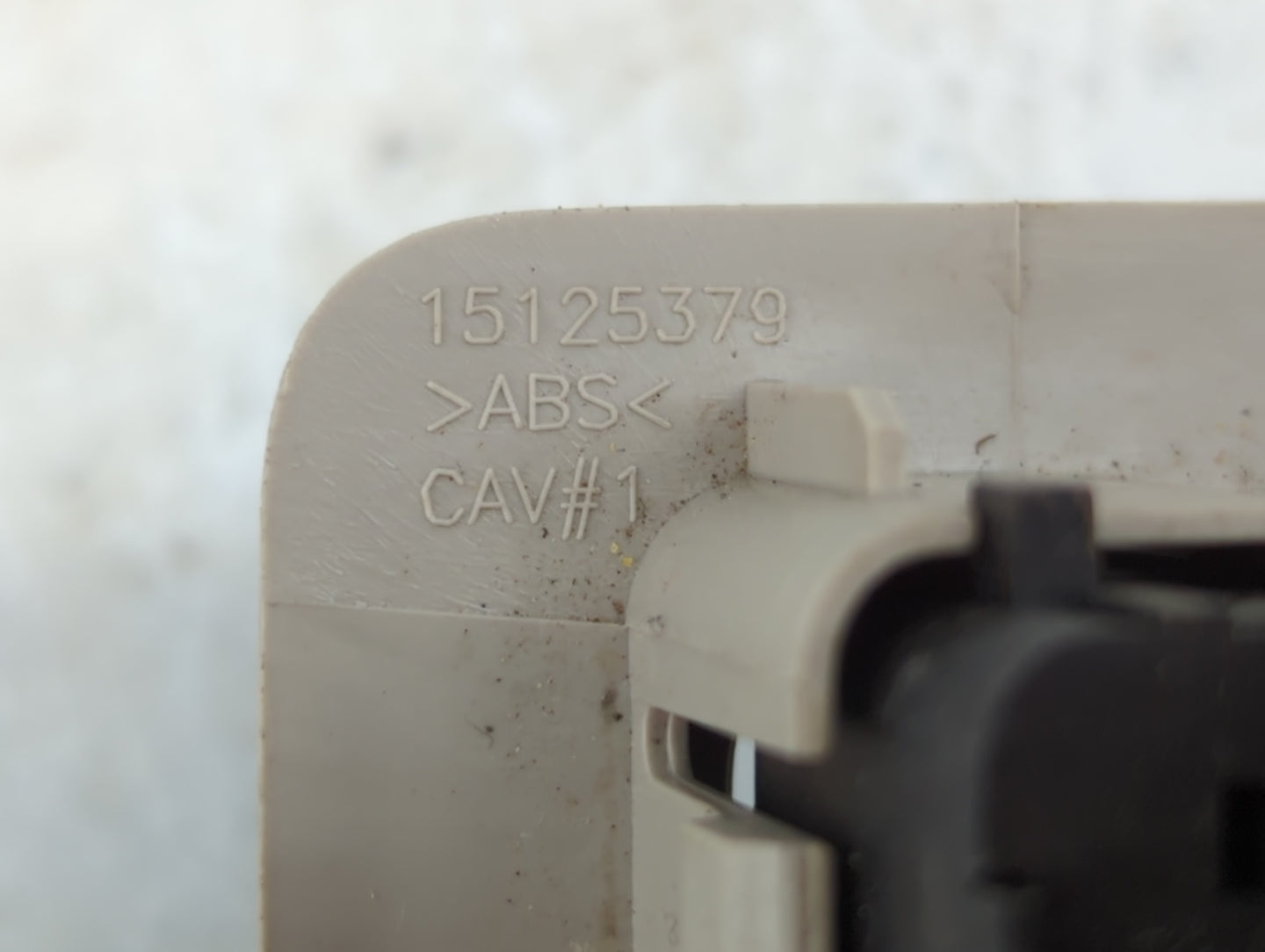 2006 Hummer H3 Sun Roof Moon Control Switch - Oemusedautoparts1.com