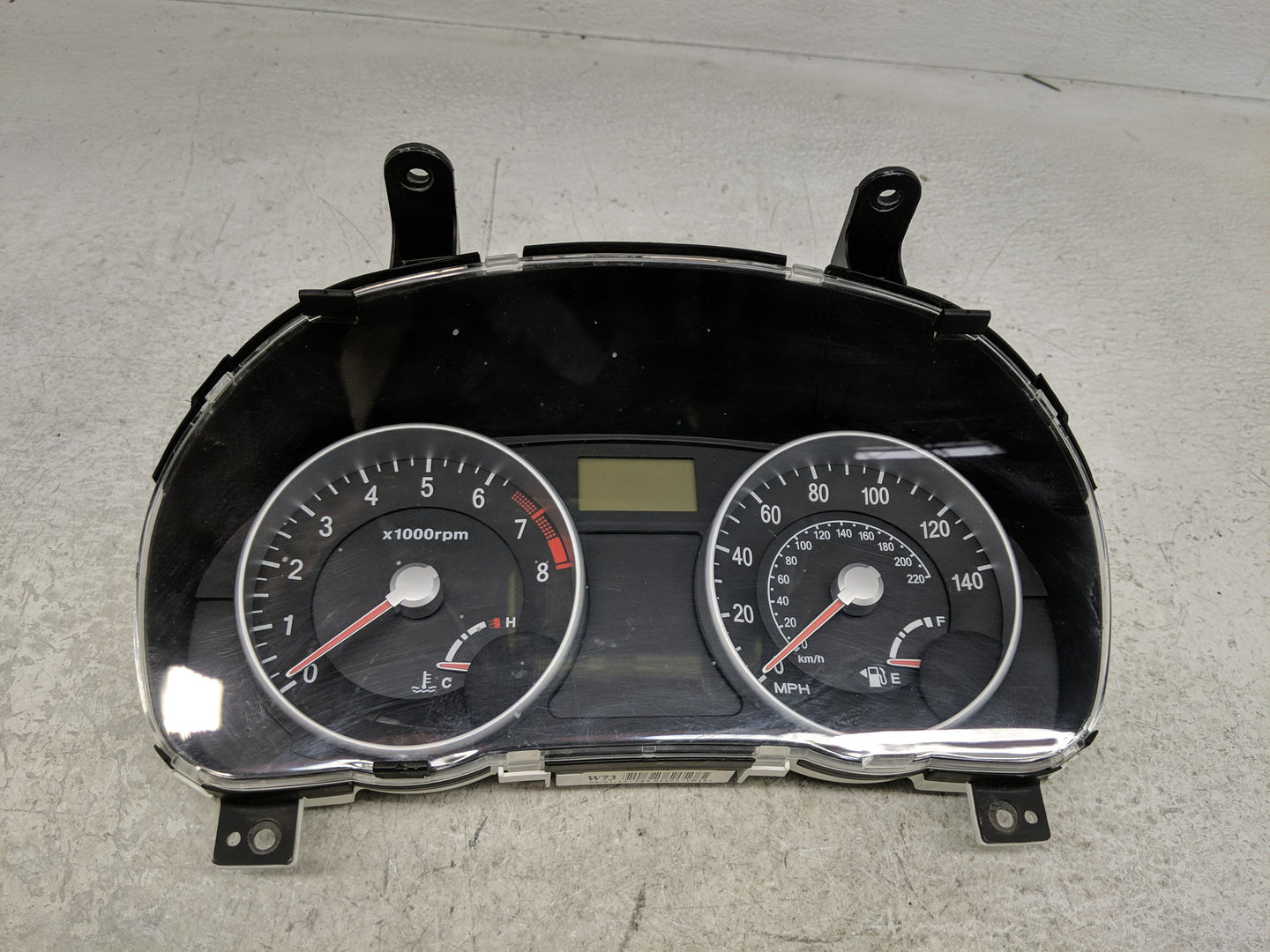 2006-2008 Hyundai Accent Instrument Cluster Speedometer Gauges P/N:94001-1E181 Fits Fits 2006 2007 2008 OEM Used Auto Parts 