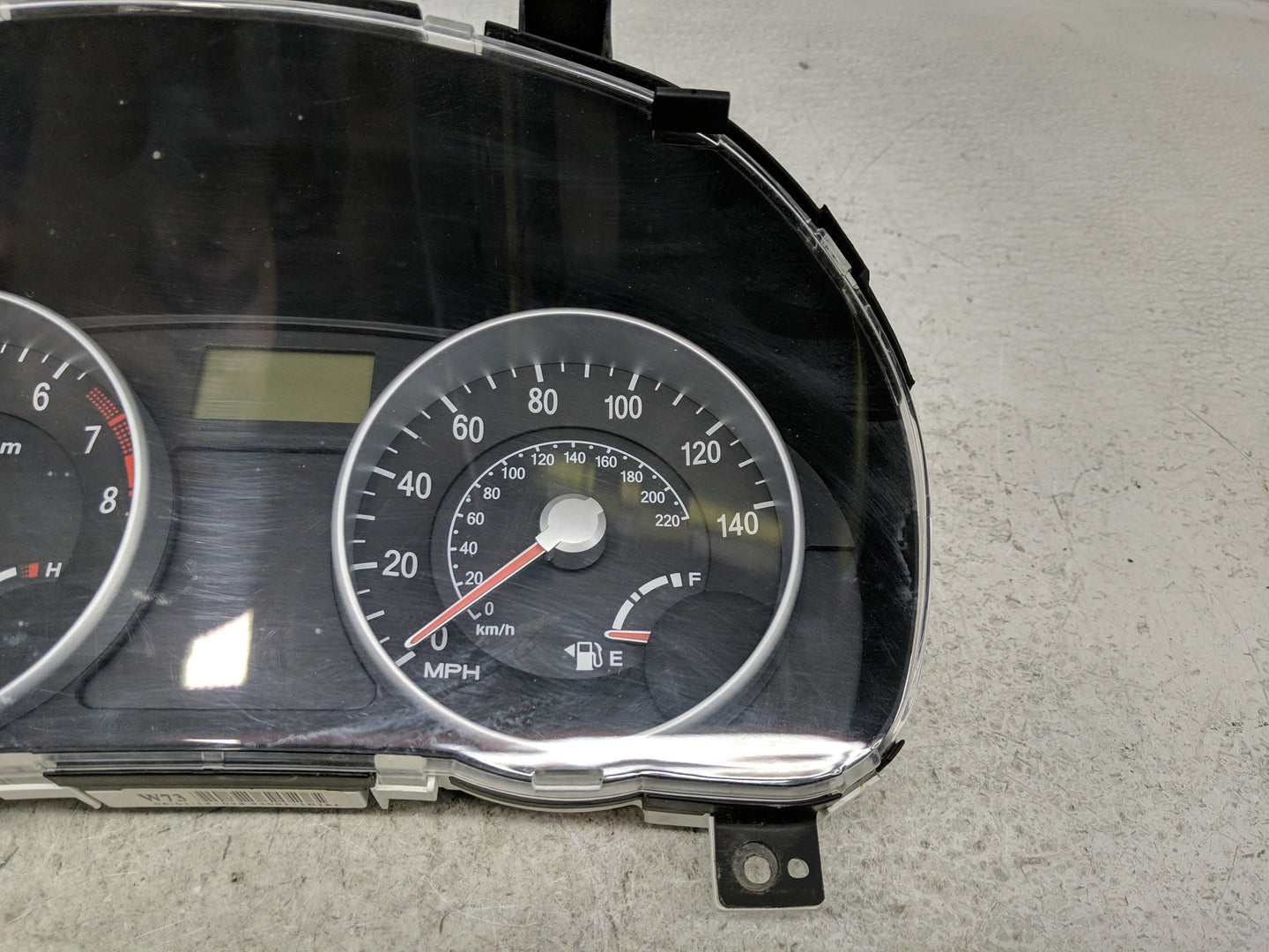 2006-2008 Hyundai Accent Instrument Cluster Speedometer Gauges P/N:94001-1E181 Fits Fits 2006 2007 2008 OEM Used Auto Parts 