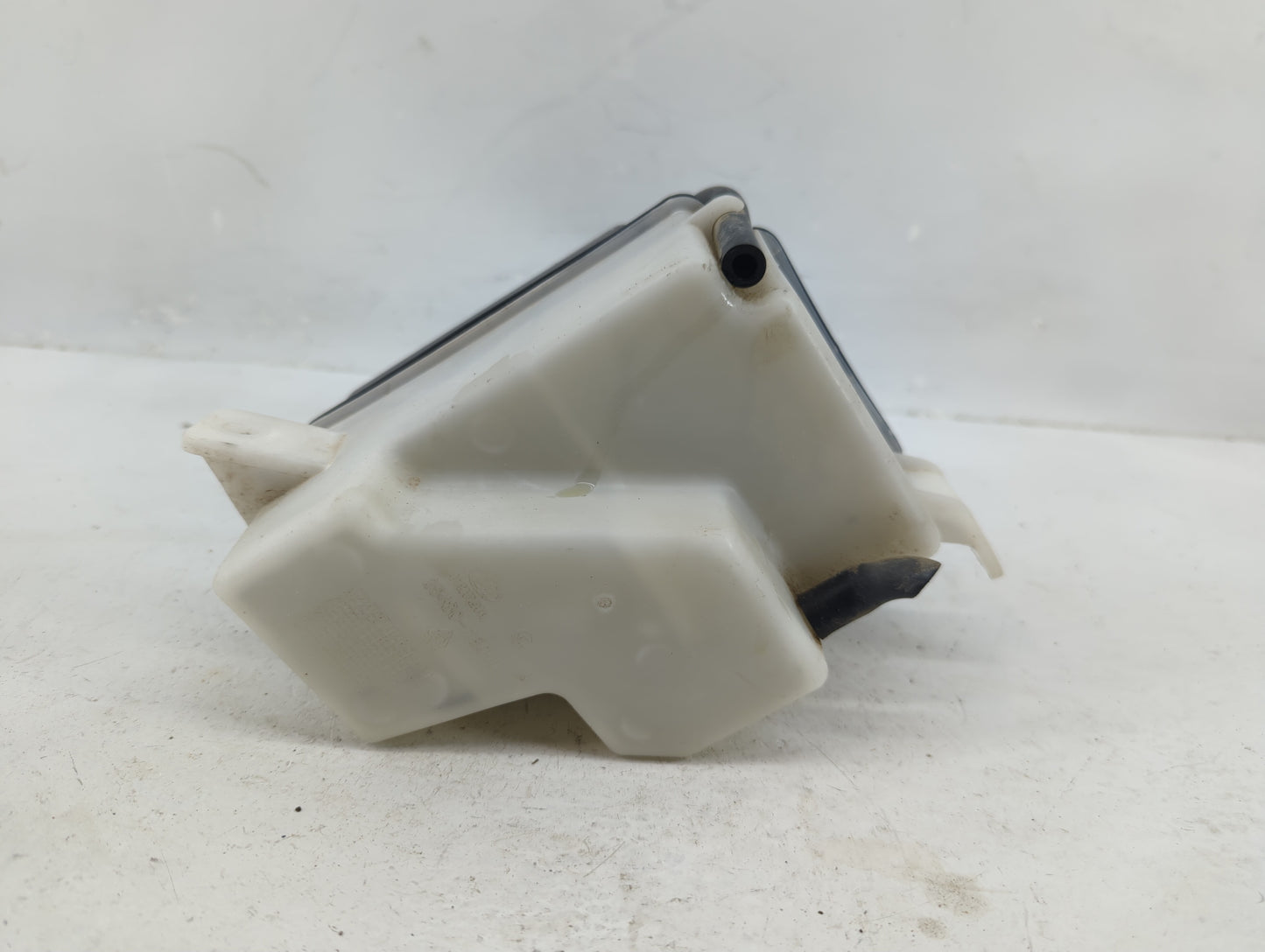 2006-2011 Hyundai Accent Radiator Coolant Overflow Expansion Tank Bottle - Oemusedautoparts1.com