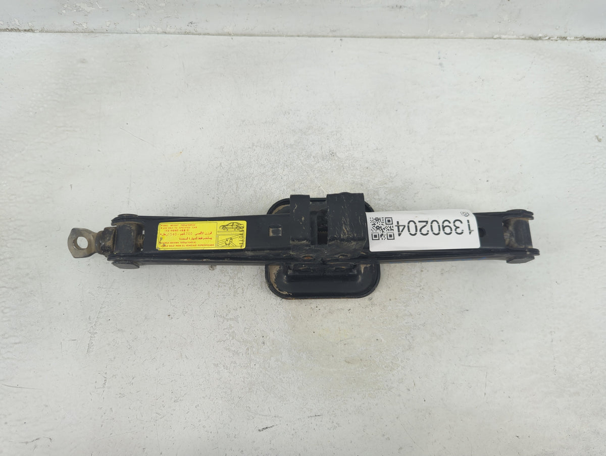 2006 Hyundai Accent Spare Scissor Car Jack - Oemusedautoparts1.com