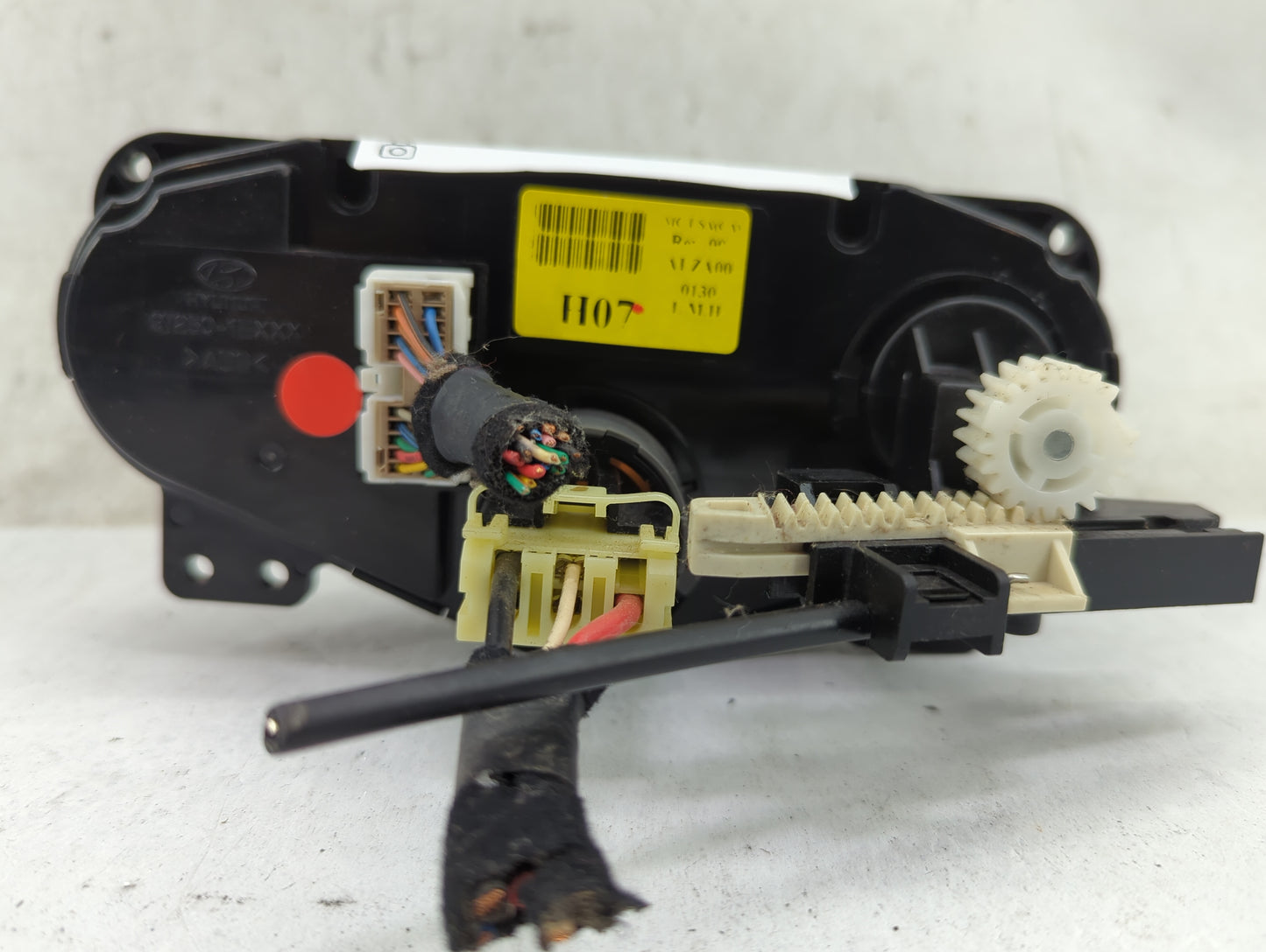 2006-2008 Hyundai Accent Climate Control Module Temperature AC/Heater Replacement P/N:97250-1EXXX Fits Fits 2006 2007 2008 O