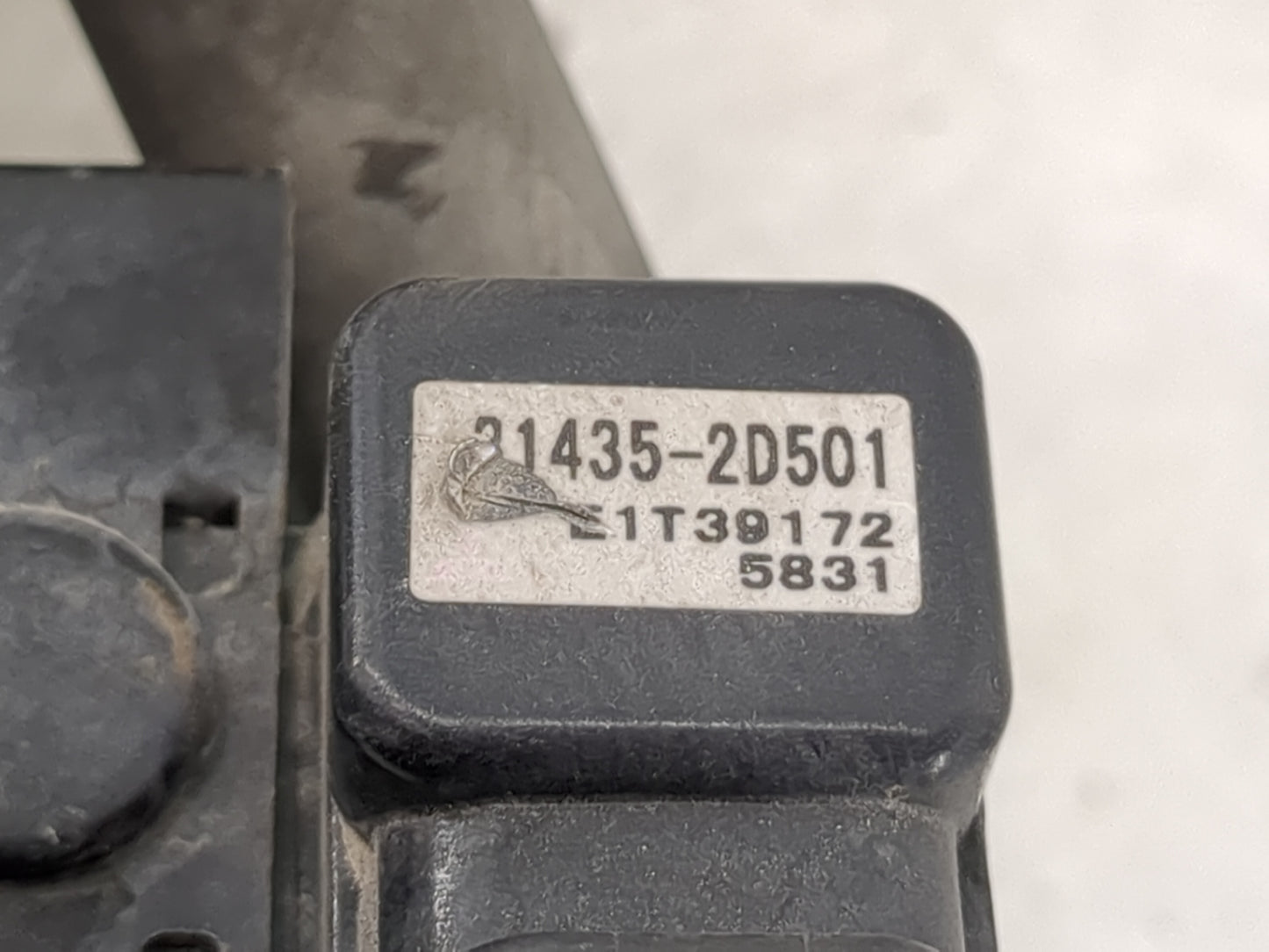 2006 Hyundai Accent Fuel Vapor Charcoal Canister - Oemusedautoparts1.com
