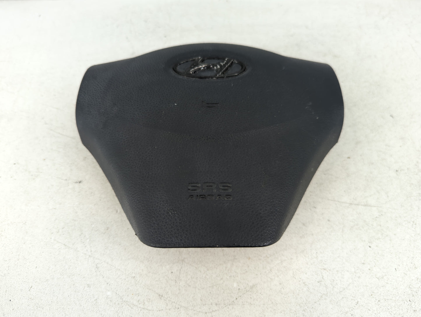 2006-2007 Hyundai Accent Air Bag Driver Left Steering Wheel Mounted Fits Fits 2006 2007 OEM Used Auto Parts - Oemusedautopar