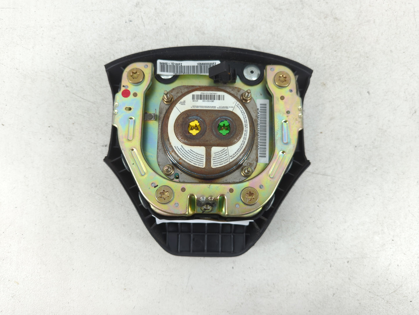 2006-2007 Hyundai Accent Air Bag Driver Left Steering Wheel Mounted Fits Fits 2006 2007 OEM Used Auto Parts - Oemusedautopar
