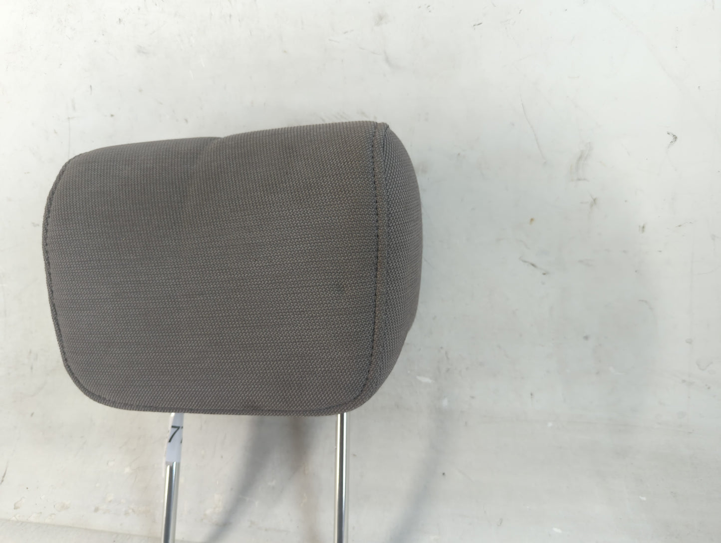 2006-2011 Hyundai Accent Headrest Head Rest Front Driver Passenger Seat Fits Fits 2006 2007 2008 2009 2010 2011 OEM Used Aut