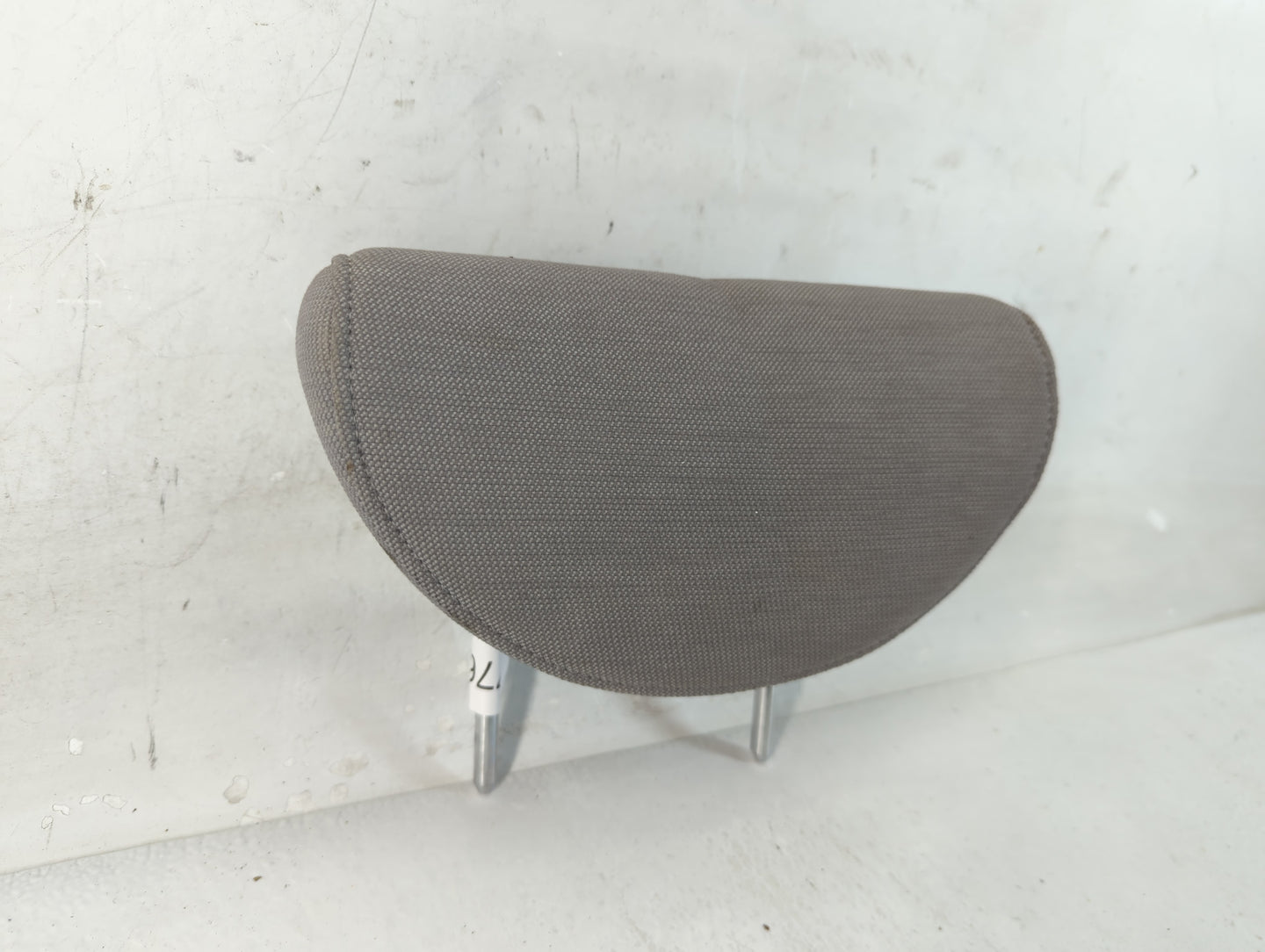 2006-2011 Hyundai Accent Headrest Head Rest Rear Seat Fits Fits 2006 2007 2008 2009 2010 2011 OEM Used Auto Parts - Oemuseda