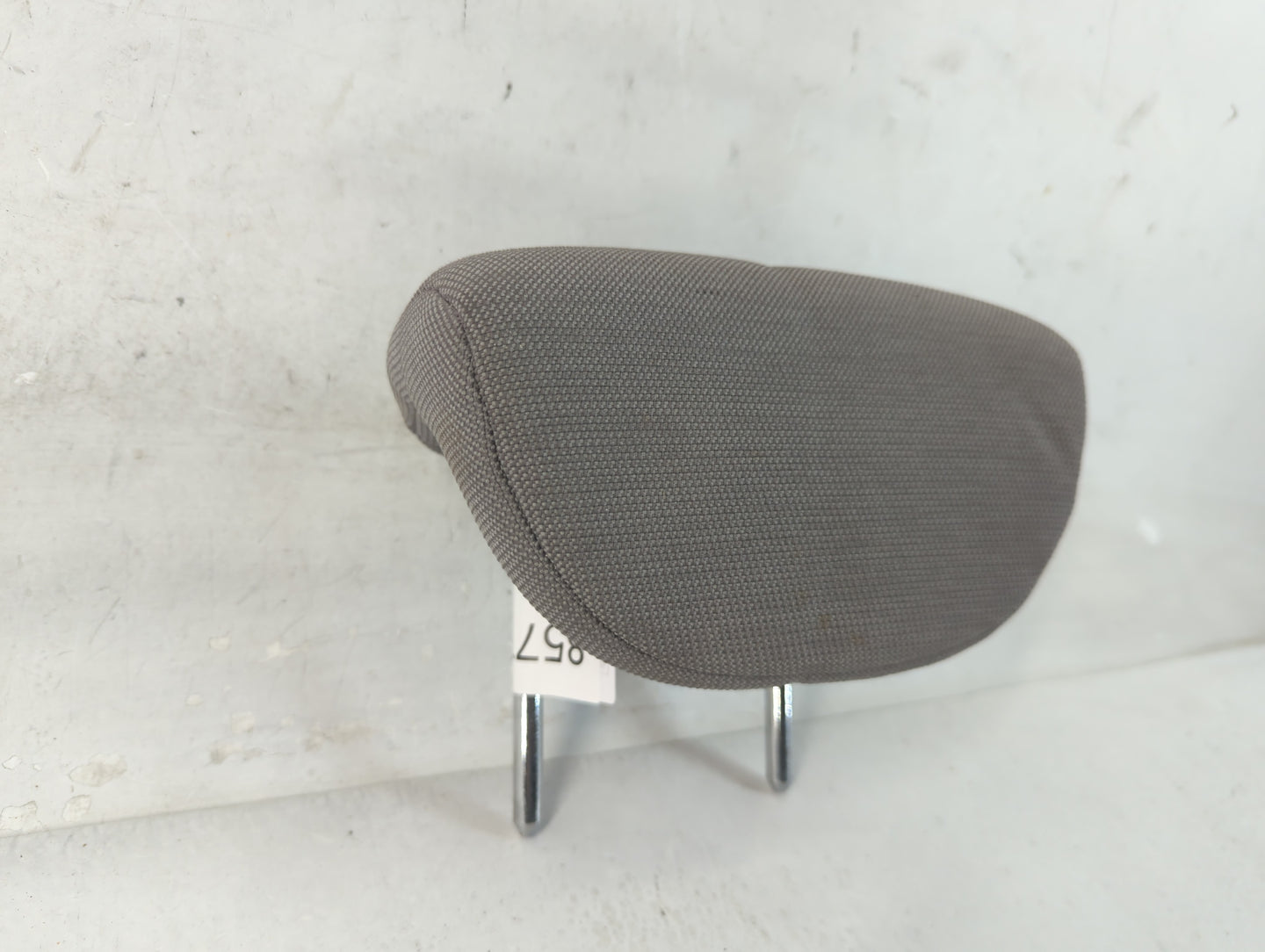 2006-2011 Hyundai Accent Headrest Head Rest Rear Center Seat Fits Fits 2006 2007 2008 2009 2010 2011 OEM Used Auto Parts - O