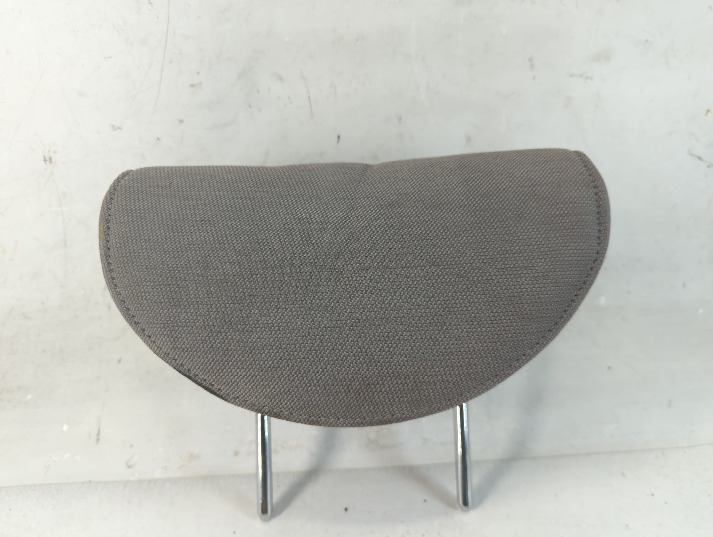 2004-2006 Hyundai Accent Headrest Head Rest Rear Seat Fits Fits 2004 2005 2006 OEM Used Auto Parts - Oemusedautoparts1.com