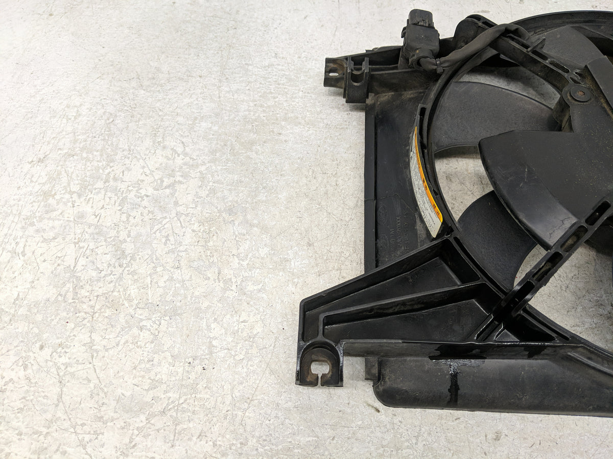 2001-2006 Hyundai Elantra Electric Radiator Cooling Fan Motor Assembly P/N:253502D001 Fits Fits 2001 2002 2003 2004 2005 200