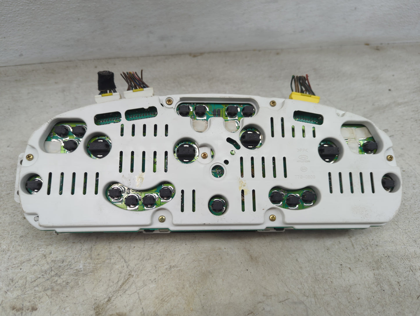 2004-2006 Hyundai Elantra Speedometer Instrument Cluster Gauges - Oemusedautoparts1.com