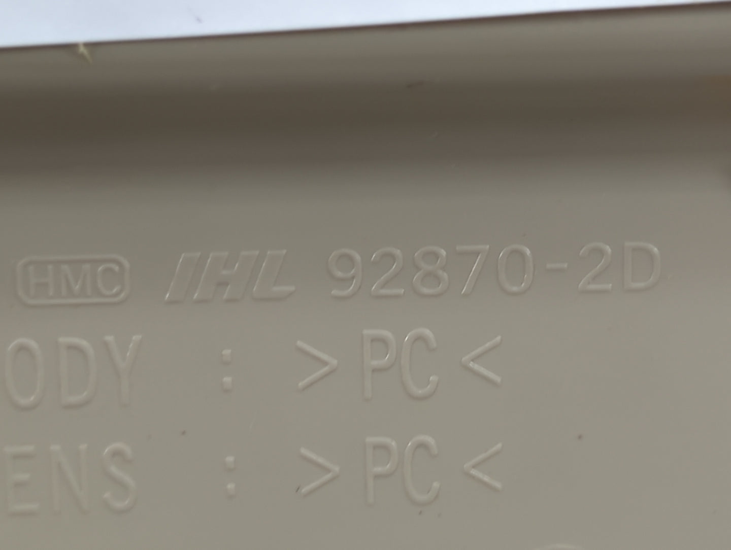 2006 Hyundai Elantra Overhead Console W/rear Climate Control Beige - Oemusedautoparts1.com