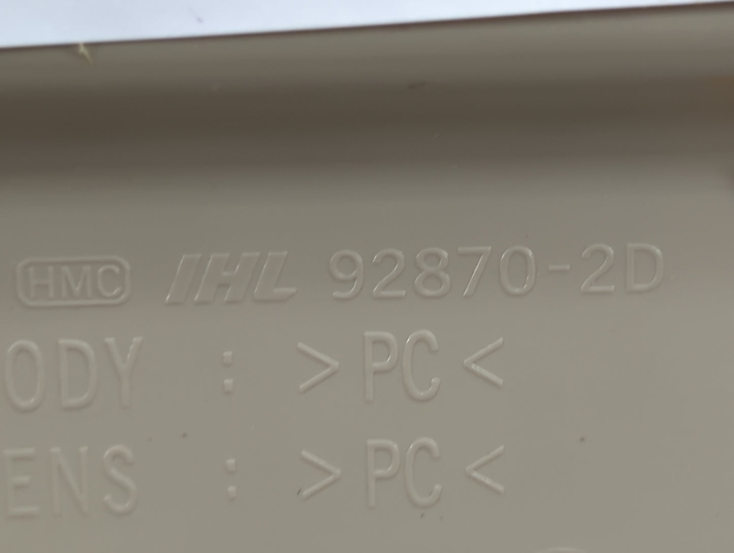 2006 Hyundai Elantra Overhead Console W/rear Climate Control Beige - Oemusedautoparts1.com