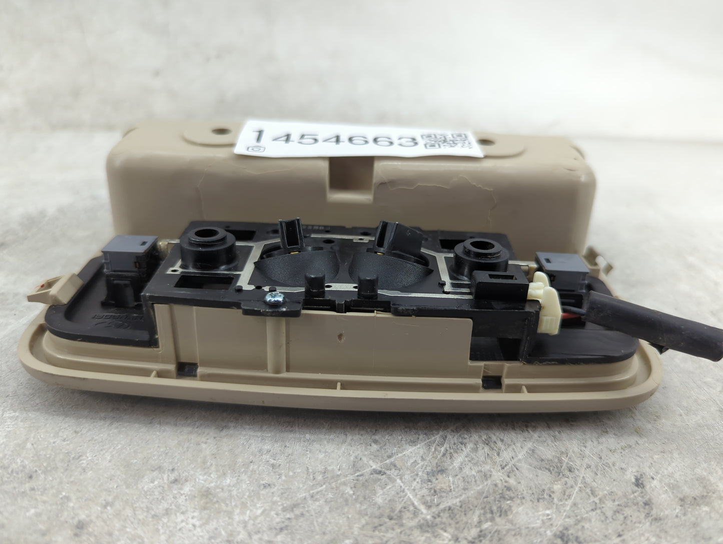 2006 Hyundai Elantra Overhead Console W/rear Climate Control Beige - Oemusedautoparts1.com