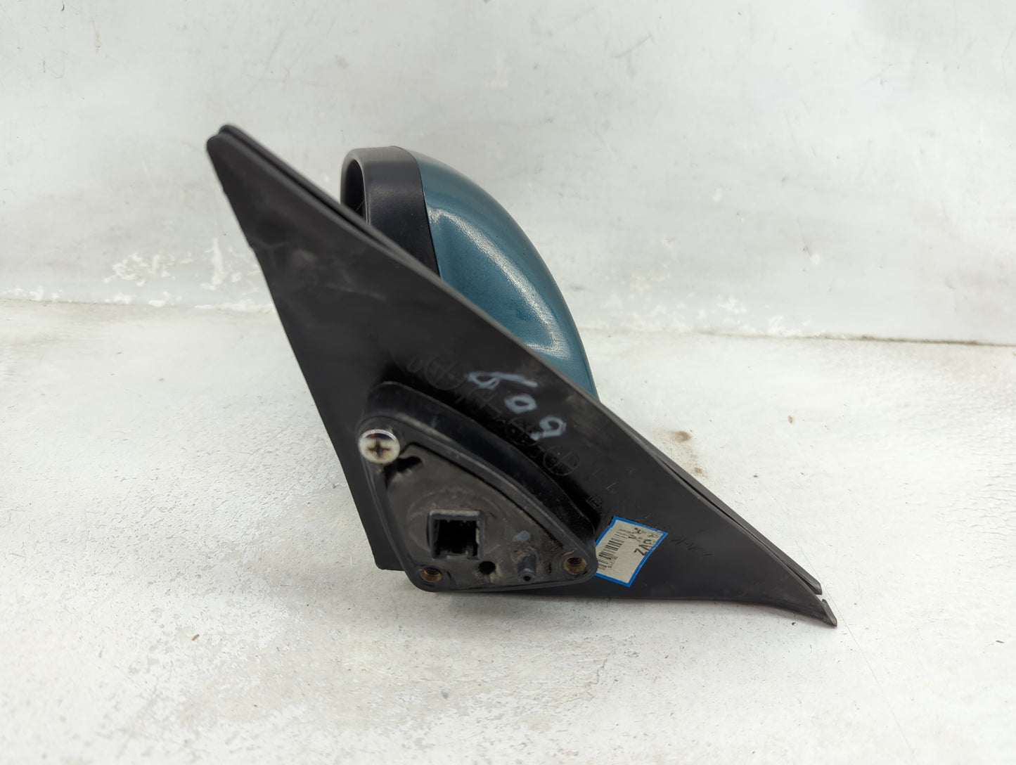 2001-2006 Hyundai Elantra Driver Side View Mirror - Left Door Mirror OEM Used - Oemusedautoparts1.com