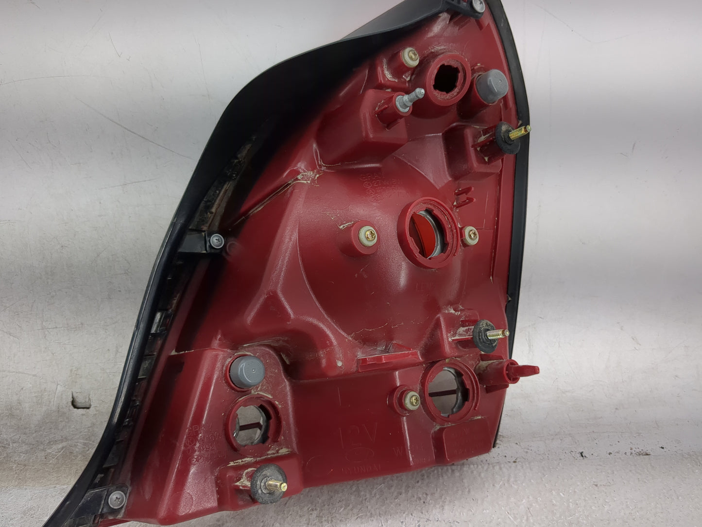 2004-2006 Hyundai Elantra Tail Light Assembly Driver Left OEM Fits Fits 2004 2005 2006 OEM Used Auto Parts - Oemusedautopart