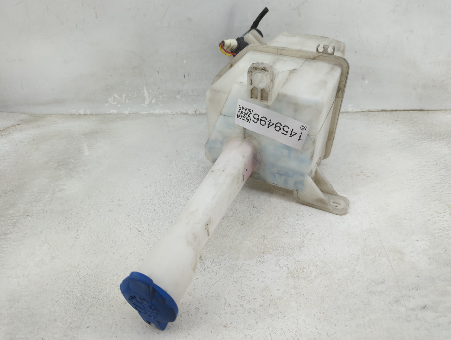 2001-2006 Hyundai Elantra Windshield Washer Fluid Reservoir Bottle Oem 1459496 - Oemusedautoparts1.com