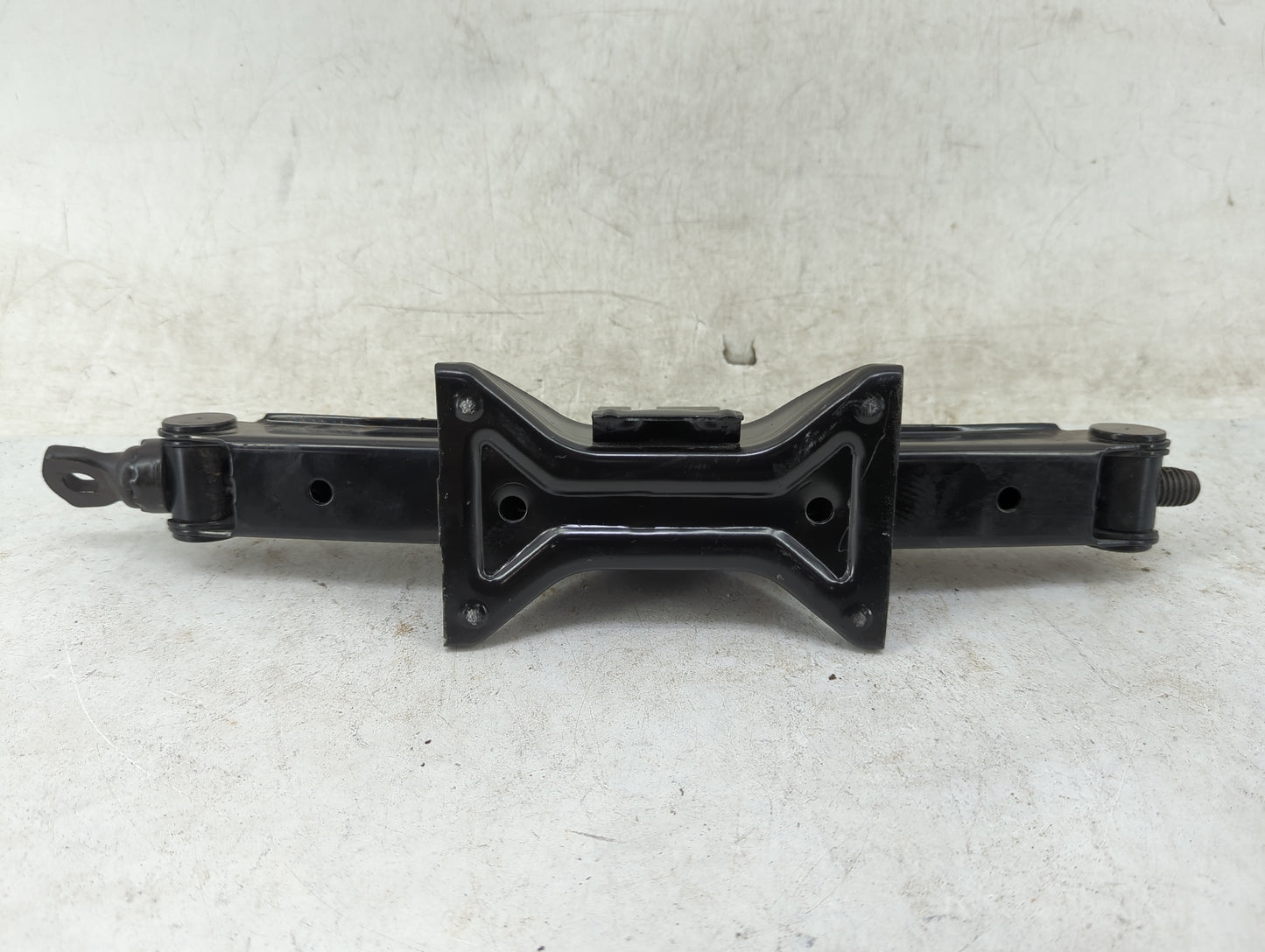 2006 Hyundai Elantra Spare Scissor Car Jack Black - Oemusedautoparts1.com