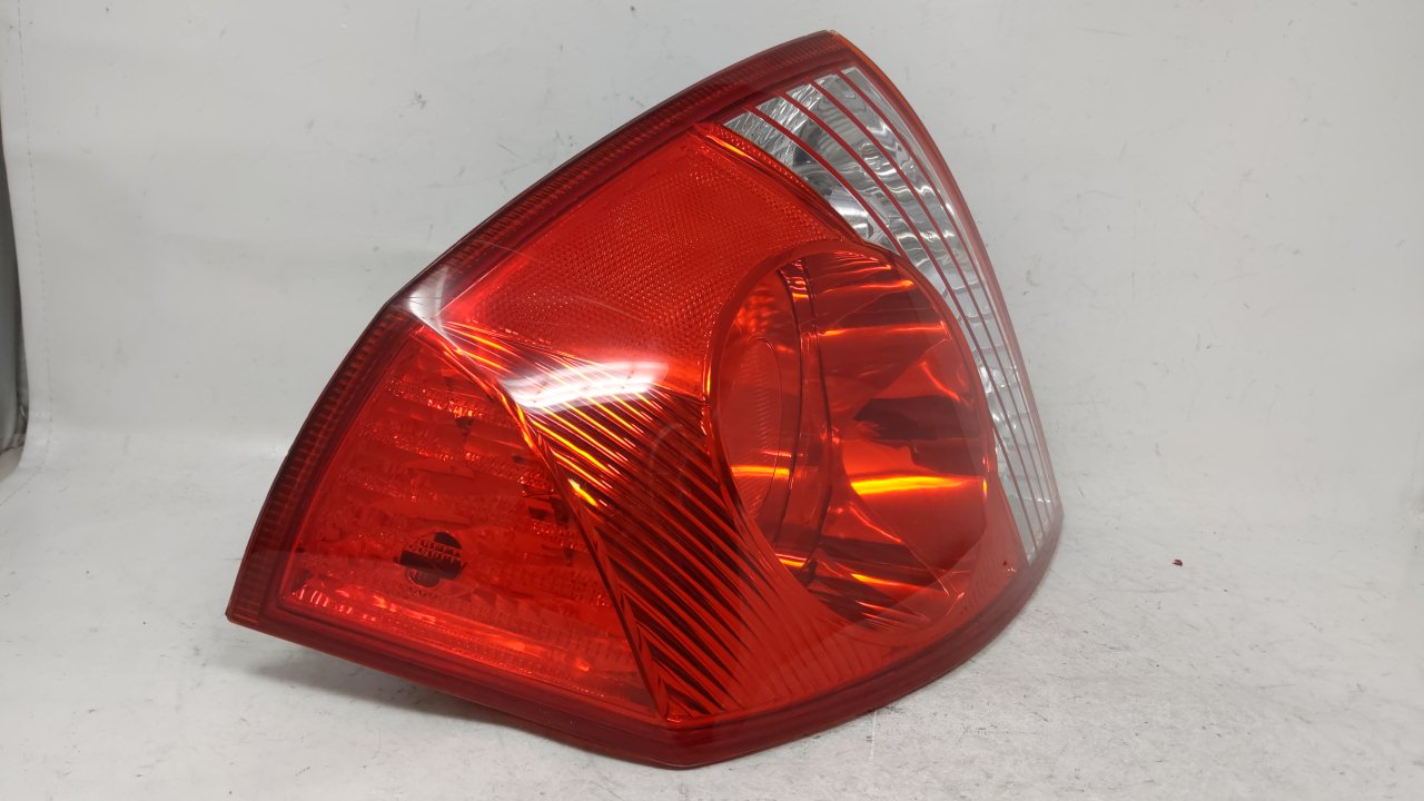 2004-2006 Hyundai Elantra Tail Light Assembly Passenger Right OEM Fits Fits 2004 2005 2006 OEM Used Auto Parts - Oemusedauto