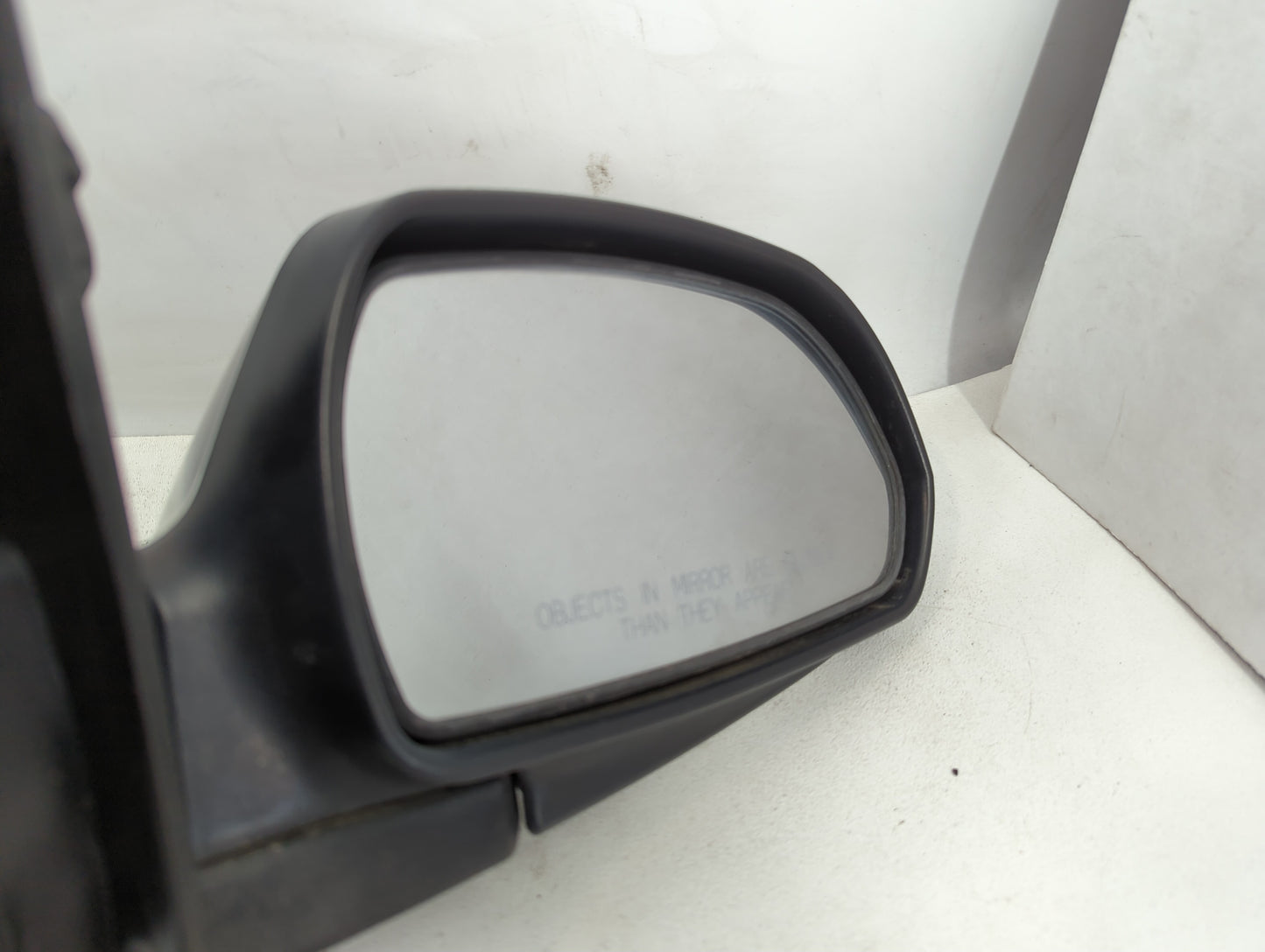 2001-2006 Hyundai Elantra Passenger Right Side View Manual Door Mirror - Oemusedautoparts1.com