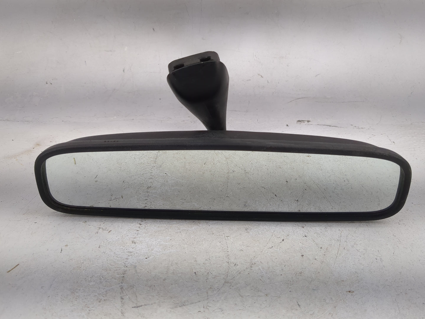 2006 Hyundai Santa Fe Interior Rear View Mirror Replacement OEM P/N:E4 02*2143 Fits OEM Used Auto Parts - Oemusedautoparts1.