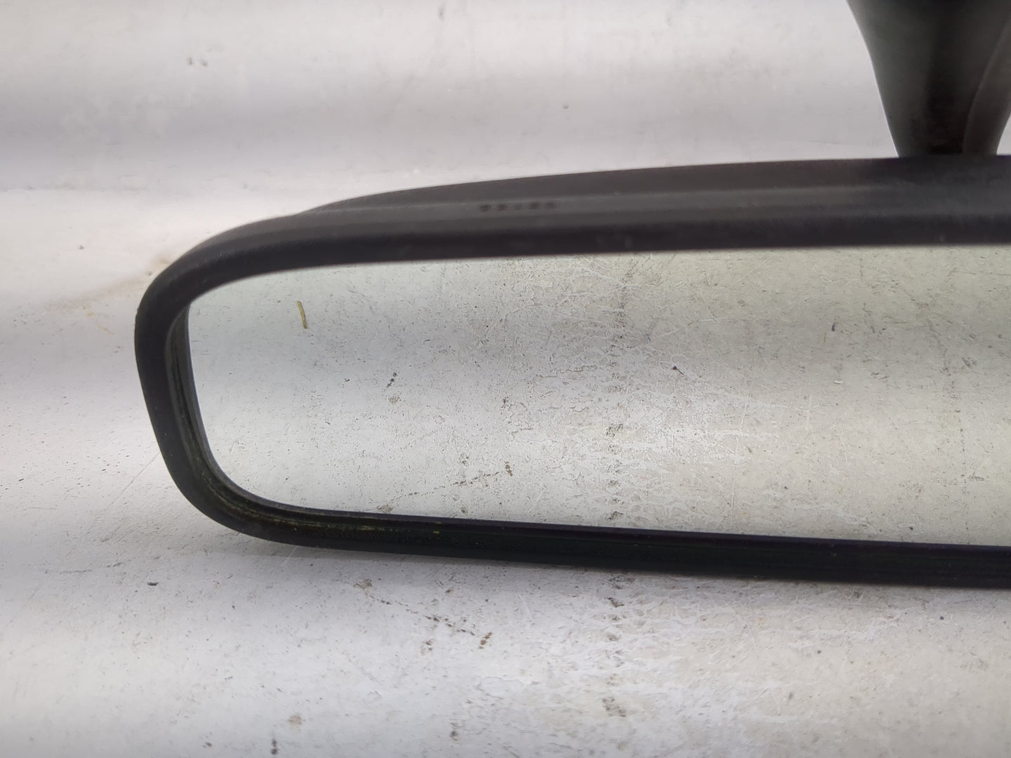 2006 Hyundai Santa Fe Interior Rear View Mirror Replacement OEM P/N:E4 02*2143 Fits OEM Used Auto Parts - Oemusedautoparts1.