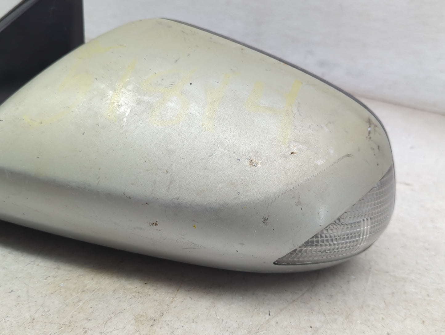 2005-2006 Hyundai Santa Fe Driver Side View Mirror - Left Door Mirror OEM Used - Oemusedautoparts1.com