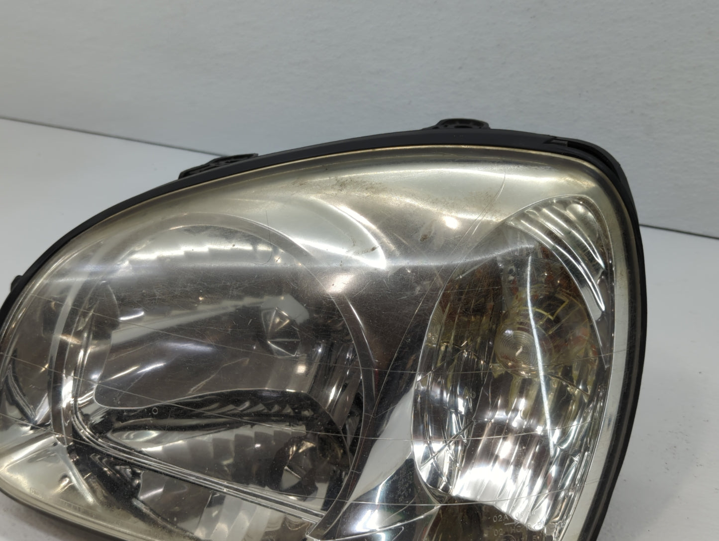 2004-2006 Hyundai Santa Fe Driver Left Oem Head Light Headlight Lamp - Oemusedautoparts1.com